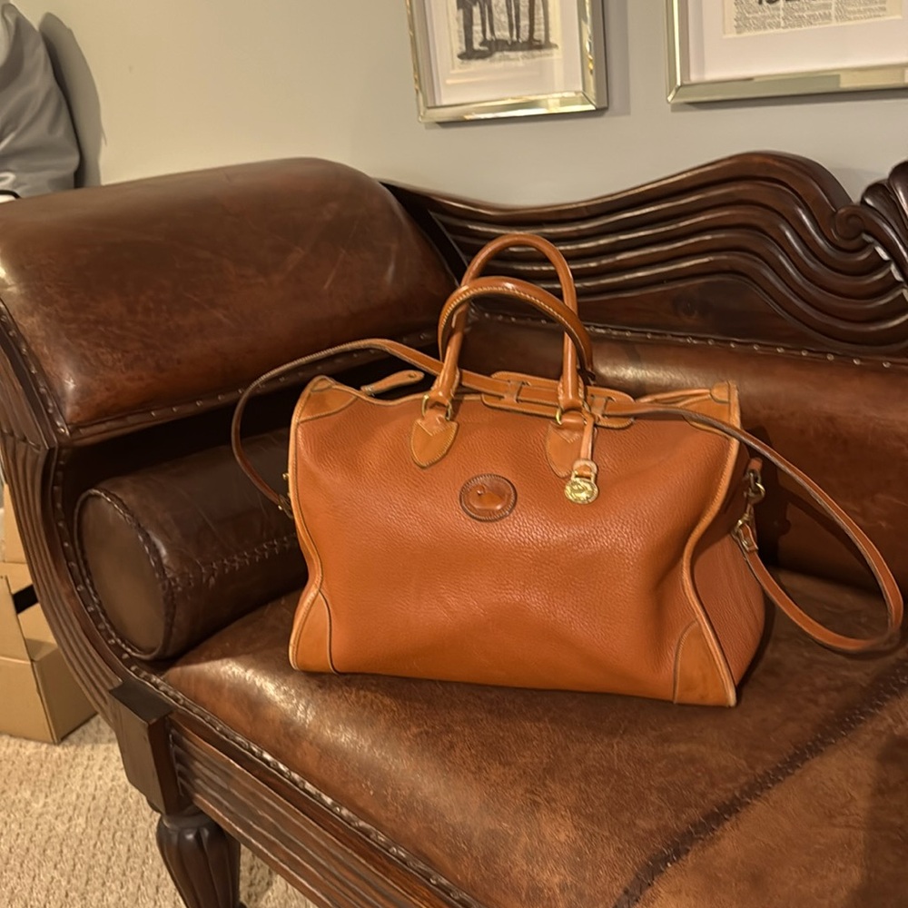 Overnight bag with 
Shoulder strap